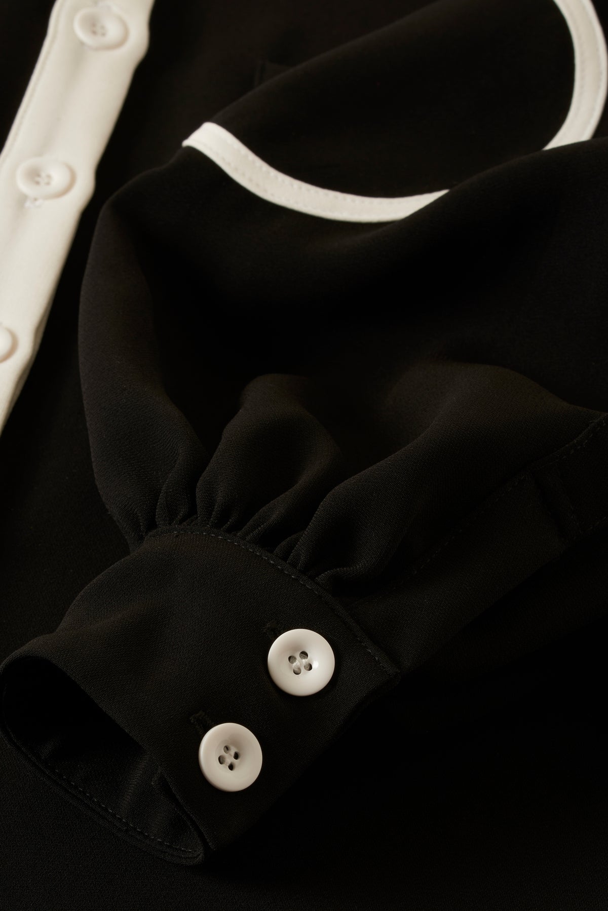 CHEMISE CERCLE en tissu technique et motifs circulaires | NOIR BLANC