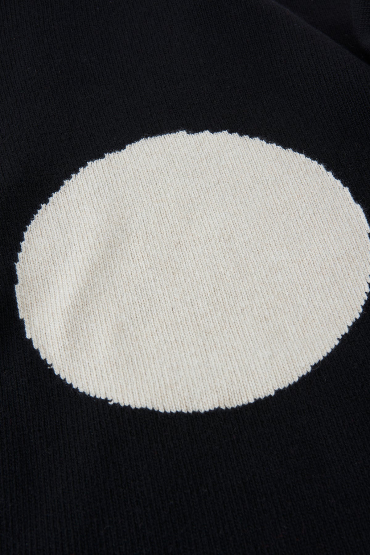 PULL COLANI à capuche en laine mérinos et cachemire | NOIR BLANC