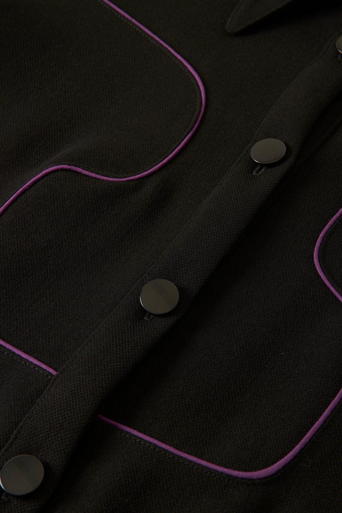 VESTE COOPER en laine avec détails rétro-futuriste contrastés | NOIR VIOLET