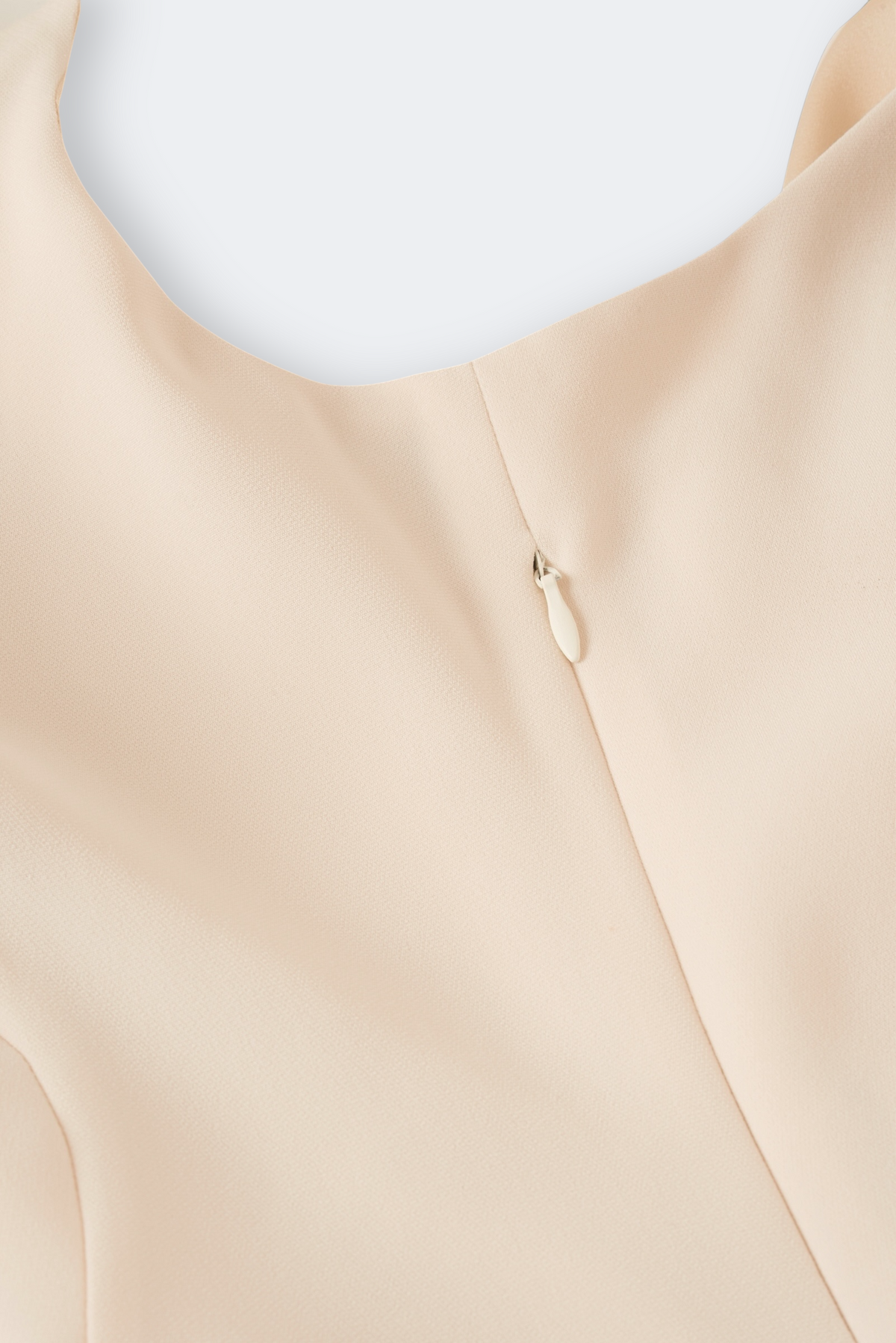ROBE VERNER Mini avec ondulations groovy | CREME